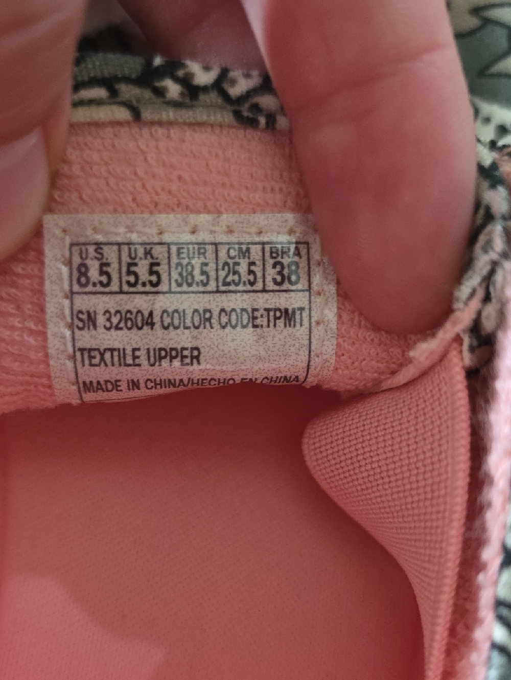 Skechers BOBS Beach Bingo - Woof Pack Dog Print Sneakers | Size 8.5 - Picture 5 of 6